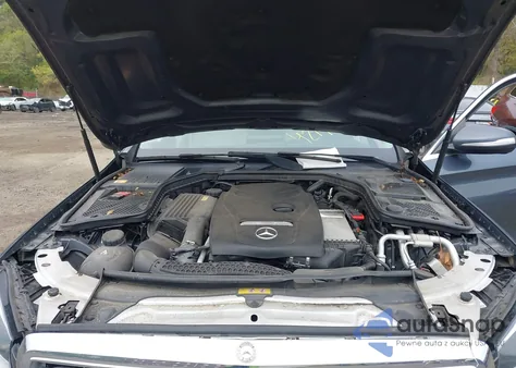 2015 Mercedes-Benz C 300 4Matic/Luxury 4Matic/Sport 4Matic from USA, damaged, VIN 55SWF4KB4FU016712